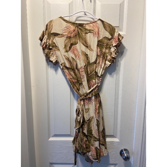 Billabong Summer Dress - Picture 2 of 5